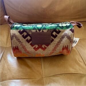 NWT Pendleton Travel Kit/Purse
